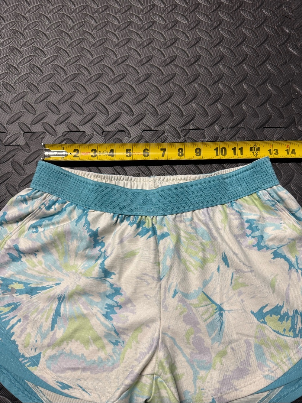 Under Armour HeatGear Women’s Small Blue Floral Running Shorts - Picture 8 of 12
